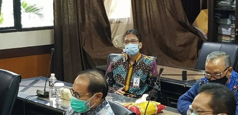 Sekdaprov Temui Komisi C Bahas Rekruitmen Direksi Bank Jatim
