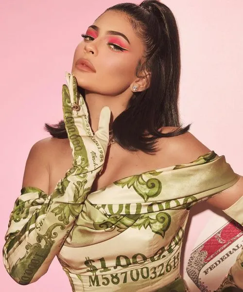 Kylie Jenner, Habiskan Waktu untuk Berbisnis