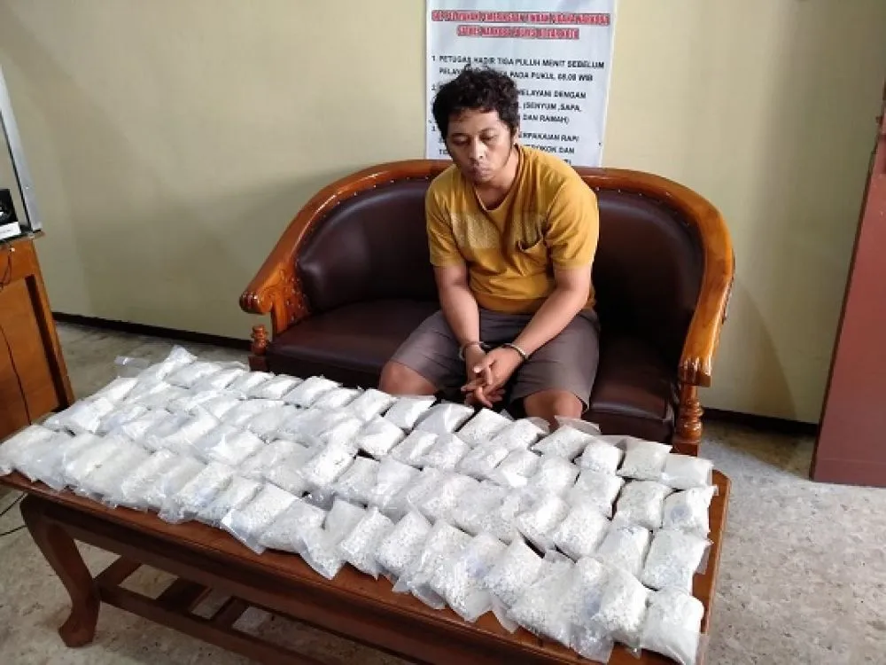 4 Pengedar Pil LL dan Sabu Diringkus Polresta Blitar