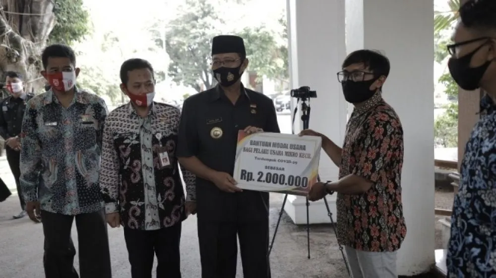 Sebanyak 73 UMK Terima Bantuan Dari Bupati Tuban