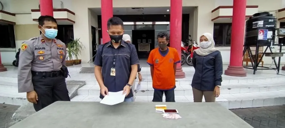 Hanya Demi Fantasi dan Uang, Suami Jual Istri via Online