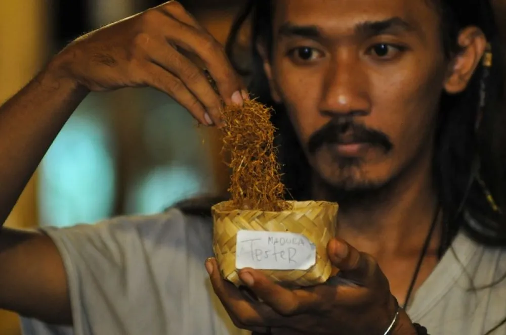 FOTO: Harga Tembakau Turun