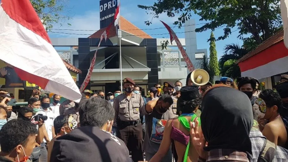 Mahasiswa Pasuruan Desak Kejaksaan Usut Pengadaan 2.5 Juta Masker