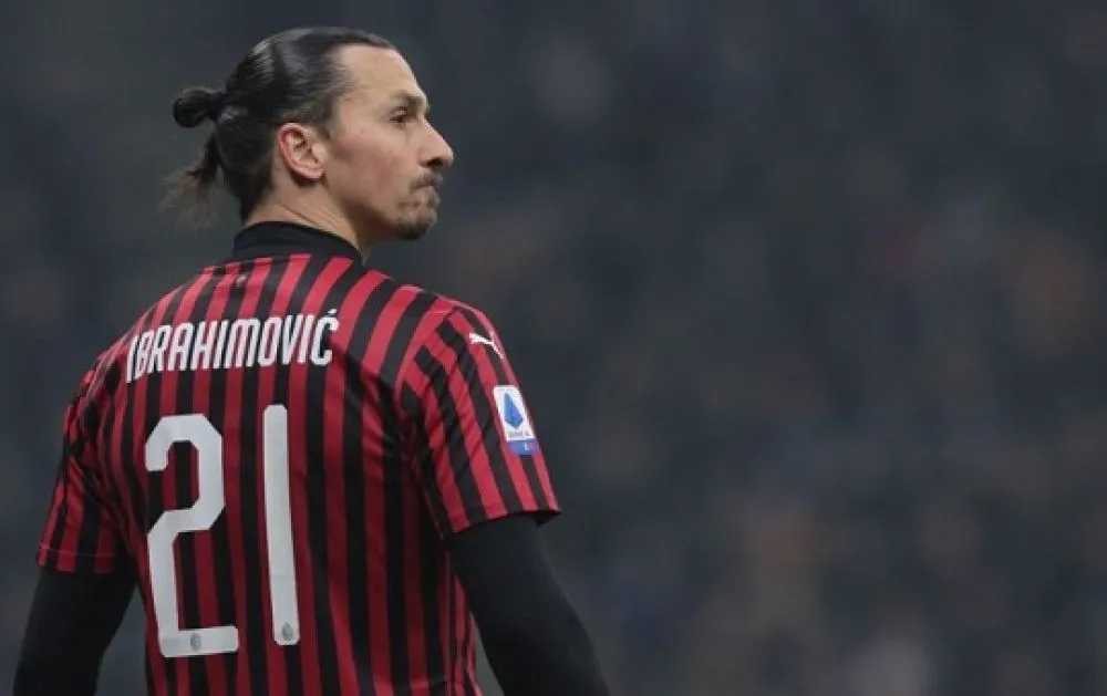 Kontrak Diperpanjang, Ibrahimovich Kenakan Nomor Kutukan