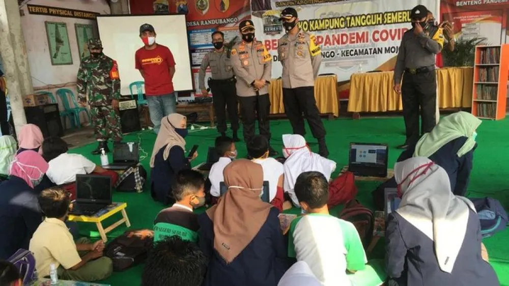 Rumah Pintar Tangguh di Mojokerto, Solusi Siswa Belajar Daring