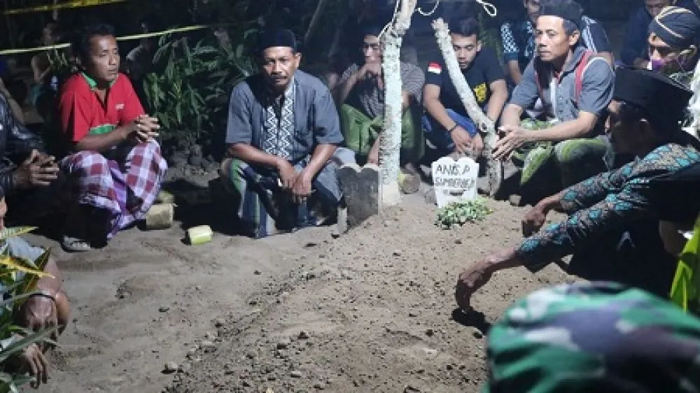 Dalam Rangka HUT ke-75 TNI, Pangkoarmada II Ziarah di Makam Gus Dur