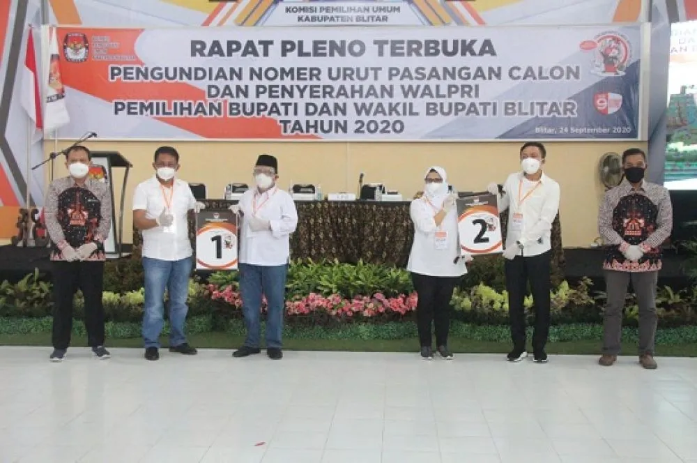 KPU Blitar Gelar Sidang Pleno Penetapan Nomor Urut Paslon