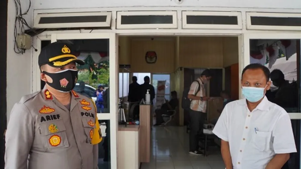 Polres Gresik Siagakan 200 Personel Saat Undian Nomor Urut Paslon