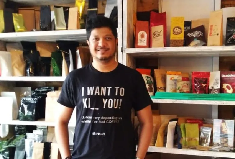 Lulusan IT Berbisnis Kopi, Kini Sukses Raup Omzet Miliaran