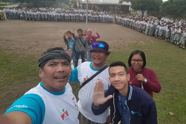 Dicap Gila, Togu Wujudkan Mimpi Anak Toba Sejuta Literasi dan Asa