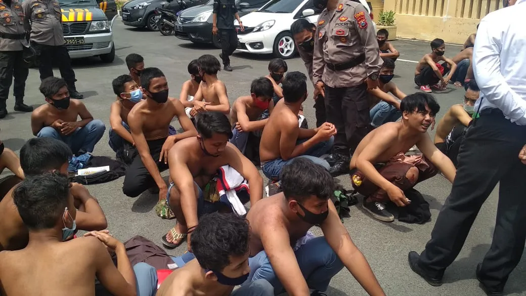 Aksi Tolak UU Omnibus Law, Polisi Amankan Massa dari Pelajar