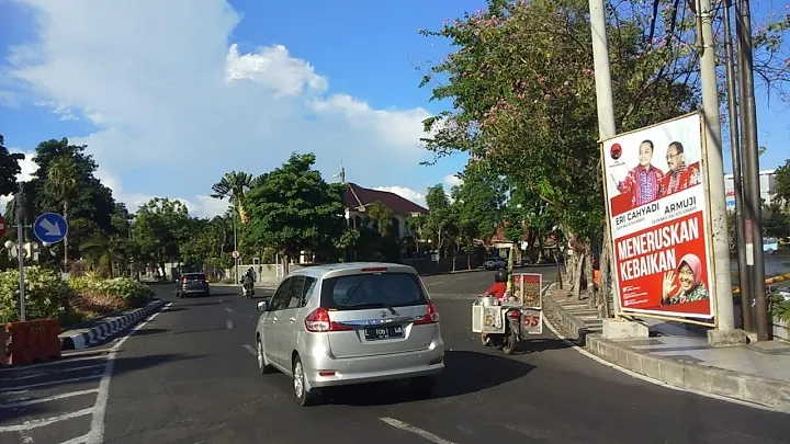 Penertiban Baliho Paslon, Satpol PP Tebang Pilih