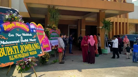 Ditengah Pandemi Covid-19, Pernikahan di Jombang Digelar Besar-Besaran