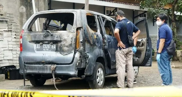 Modus Pembunuhan Buang Mayat dalam Mobil