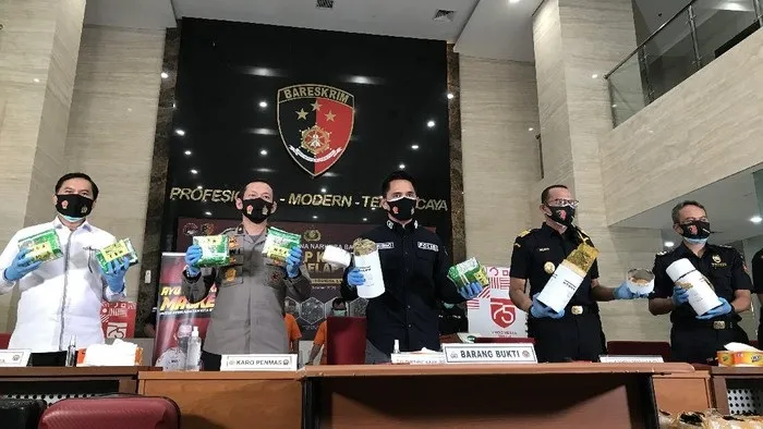 Dua Sindikat Narkoba Internasional Diungkap, 1 Pengedar Ditembak Mati