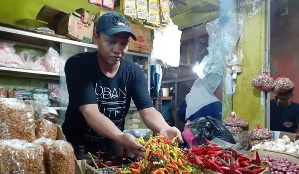 Musim Hujan, Rugikan Komoditi Cabai dan Bawang Merah Kota Malang