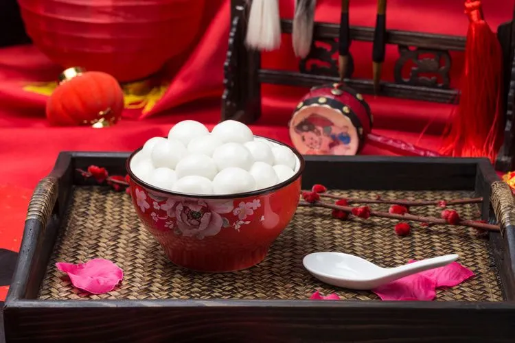 Tangyuan, Dessert Melegenda Khas China yang Mirip Wedang Ronde