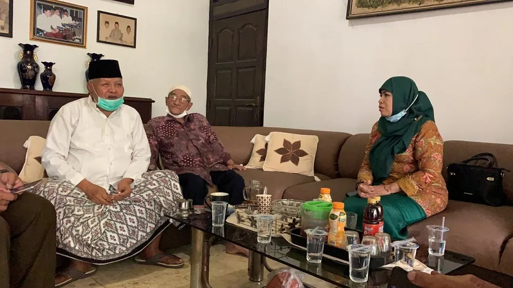 Kyai Sepuh Kerahkan Jamaah Dukung BerKelas