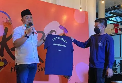 Dekat dengan Generasi Muda, Karsa Dukung Eri Cahyadi
