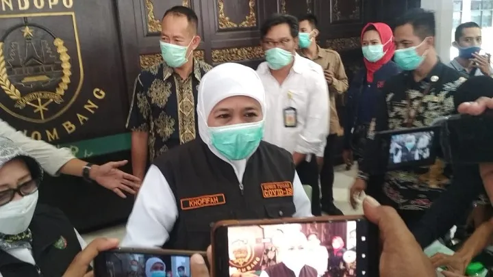 Khofifah Kirim Surat Penangguhan UU Omnibus Law ke Presiden