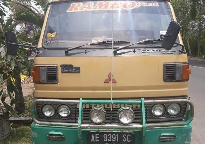 Sopir Truk Gadaikan Truk Majikan Rp 15 juta