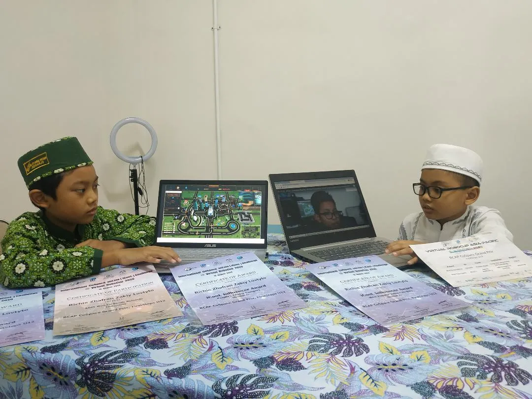 Siswa SD (IT) Nurul Hikmah Sabet Juara Robotic Virtual Asia Pasific
