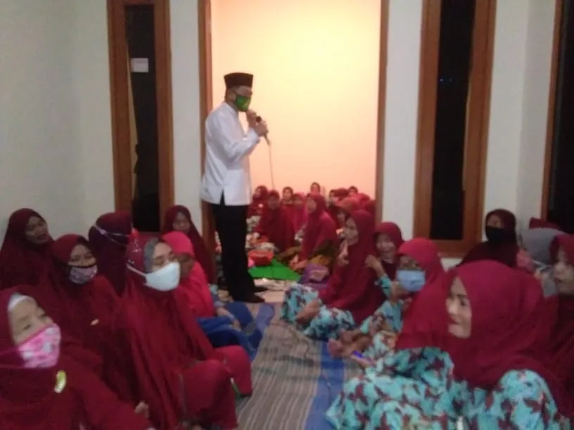 Komunitas Ibu-ibu Yasinan Dukung BHS-Taufiqulbar