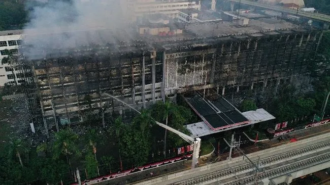Polisi Tetapkan 3 Tersangka Baru Kebakaran Gedung Kejagung