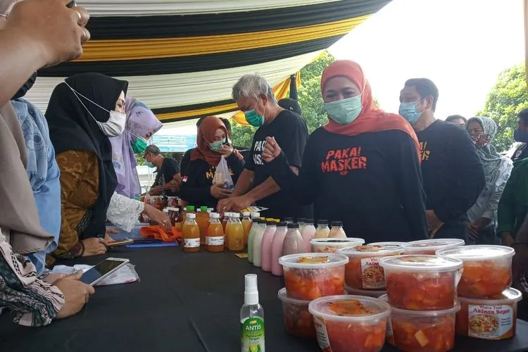 Khofifah : UMKM yang Perlu Bantalan Ekonomi Harus Disupport