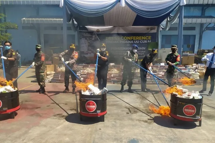 BC Juanda Musnahkan 7,6 Juta Rokok Ilegal