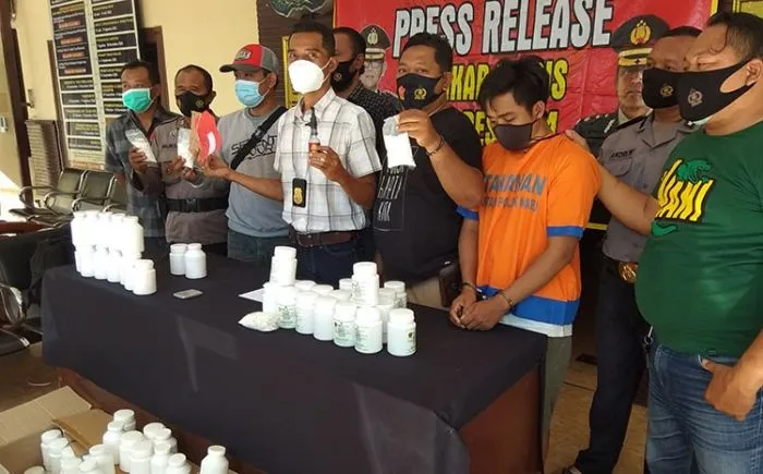 Dititipi Pil Koplo, Pemuda di Sidoarjo Ditangkap Polisi