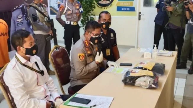 Diancam Kesurupuan, Guru Silat Rudapaksa 2 Muridnya