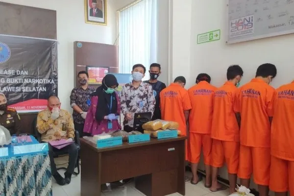 6,4 Kg Ganja asal Medan Gagal Diselundupkan, 8 Orang Diamankan
