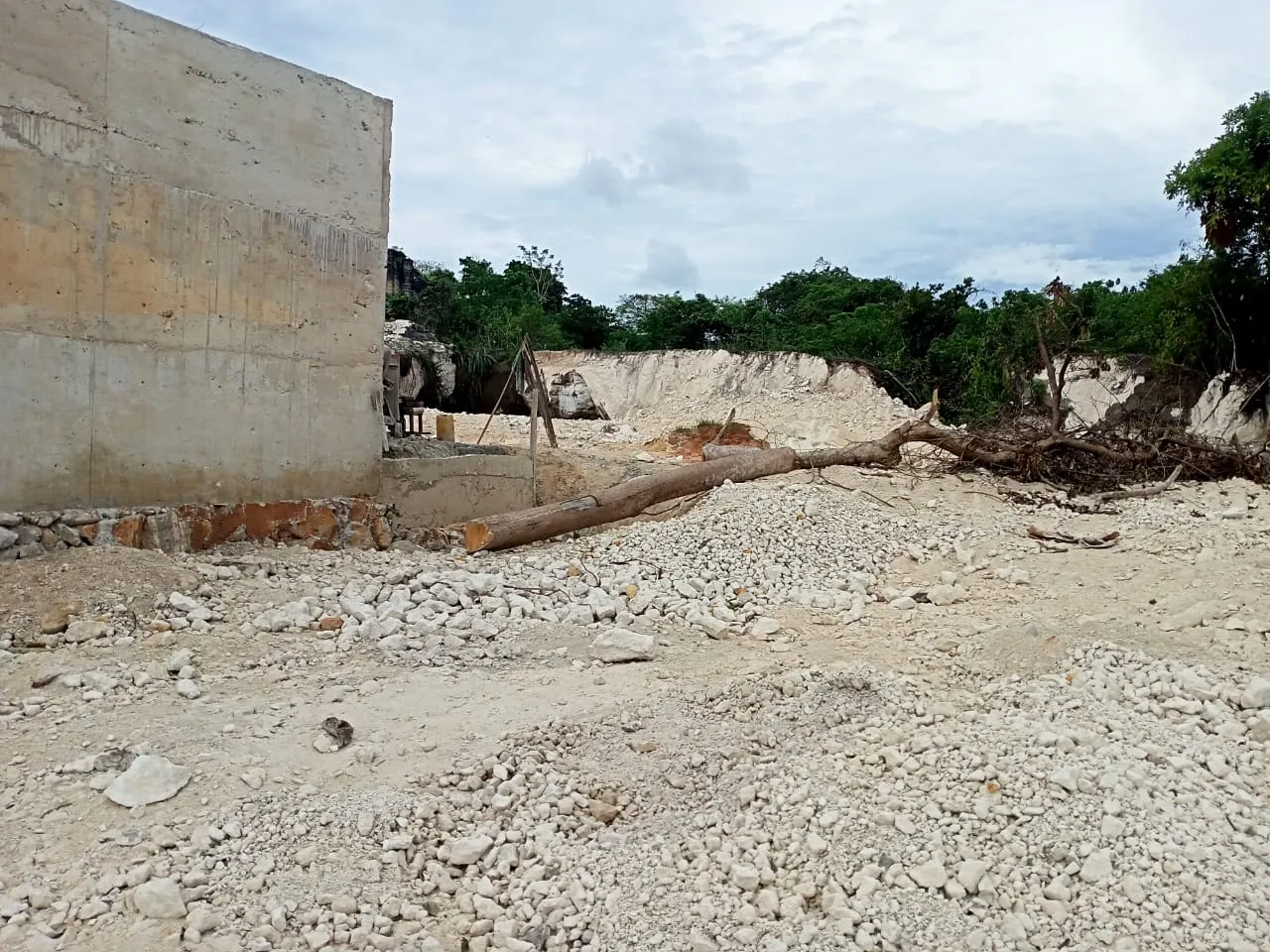 Tanah Halaman Asta Tinggi, Diduga Ada Permainan Investor