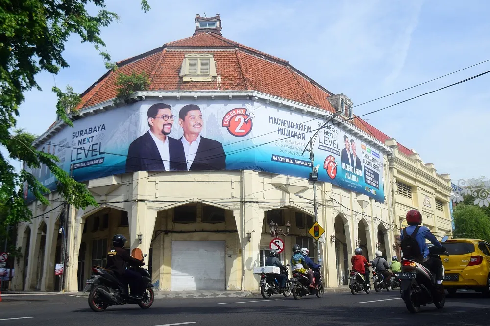 Tak Kantongi Izin TACB, MAJU Nekat Pasang Alat Kampanye di Cagar Budaya