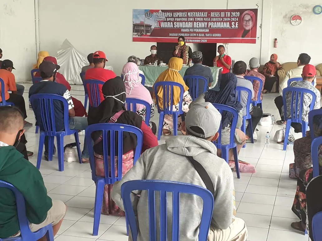Reses Wara Renny di Kediri, Usulkan CSR BUMD Bantu Modal PKL