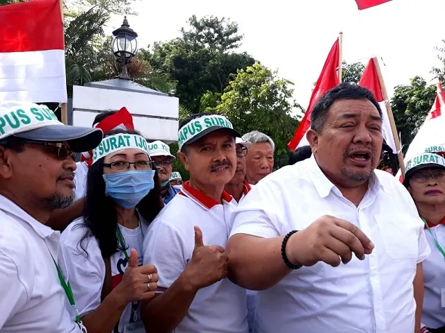 Risma Mau Lengser, Masih Tertutup Rampungkan Surat Ijo