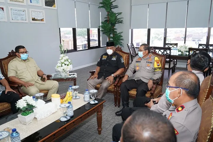 Komisi III DPR RI Tanyakan Kasus Pengadaan Seragam PNS Pemkab Sidoarjo