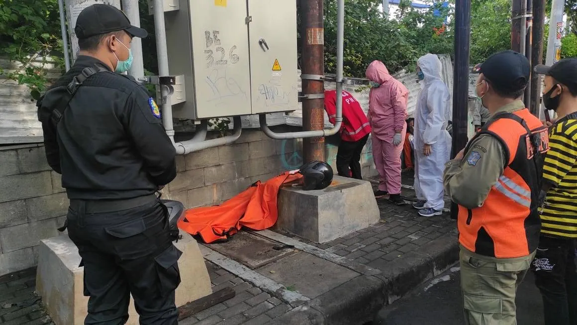 Tragis, Pemuda Asal Jagir Tak Bernyawa Setelah Hantam Pohon