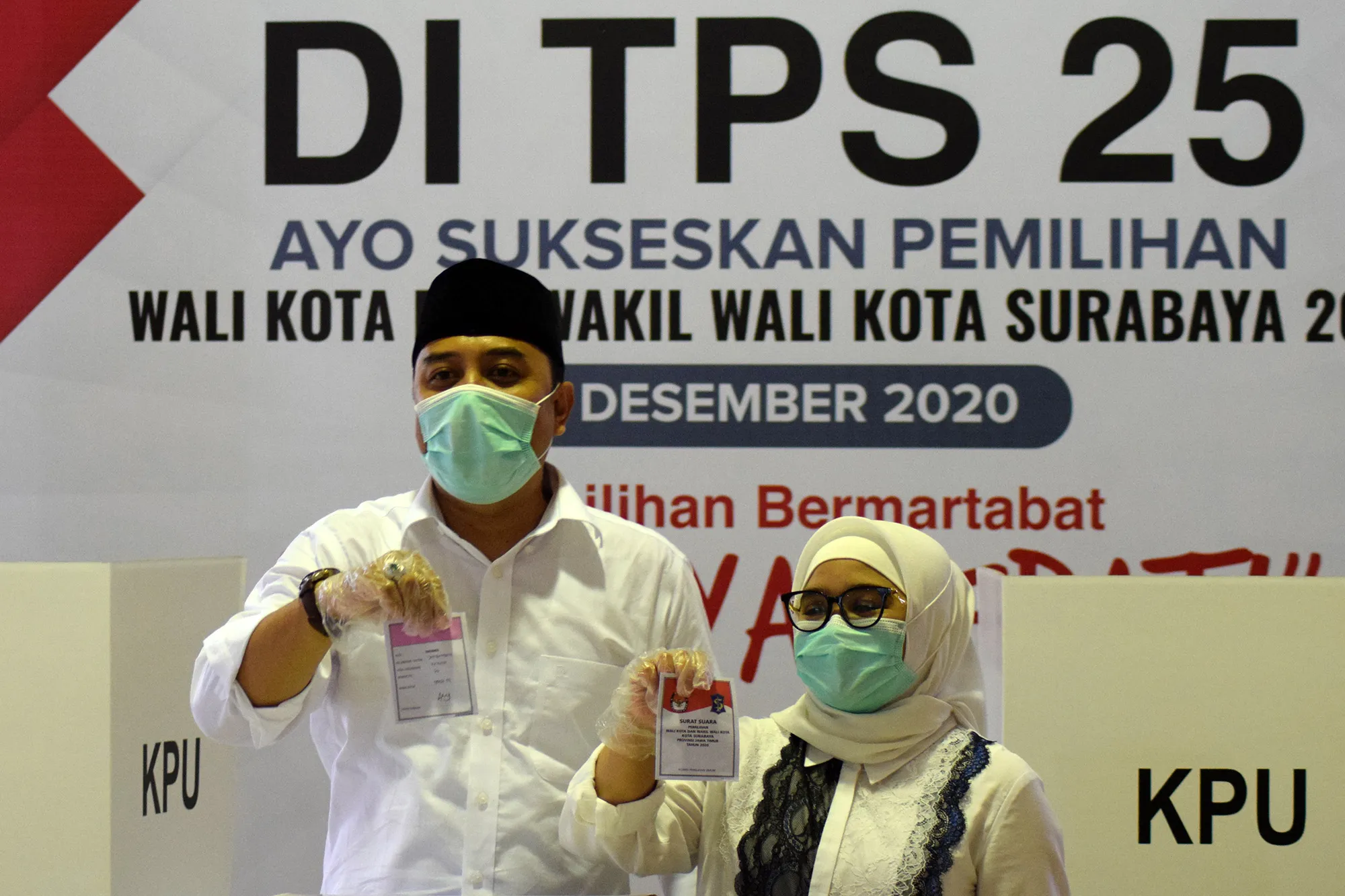 Eri Cahyadi, Nyoblos Bareng Istri di TPS 25