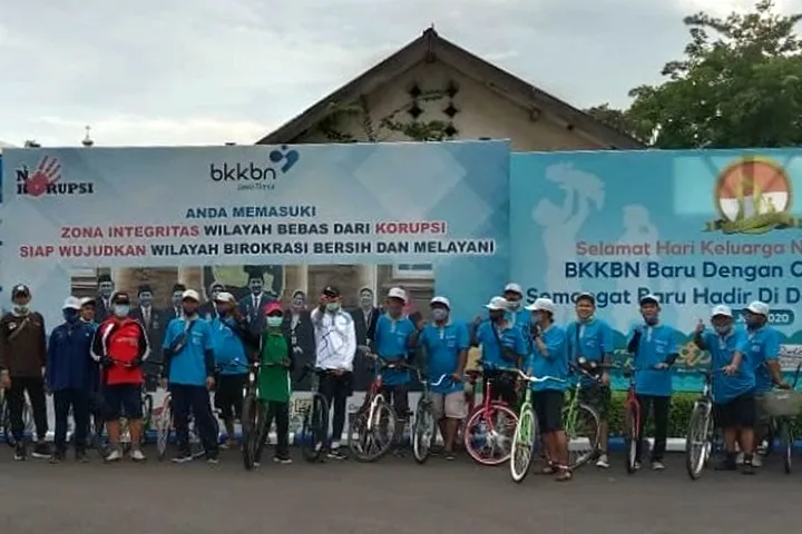 BKKBN Jatim Promosi Bangga Kencana dengan Gowes