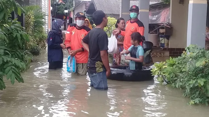 Luberan Kali Lamong Tenggelamkan Gresik-Lamongan