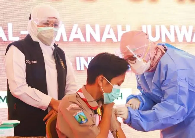 Khofifah Minta Kepala Daerah 'Gercep' Sukseskan Vaksinasi Anak