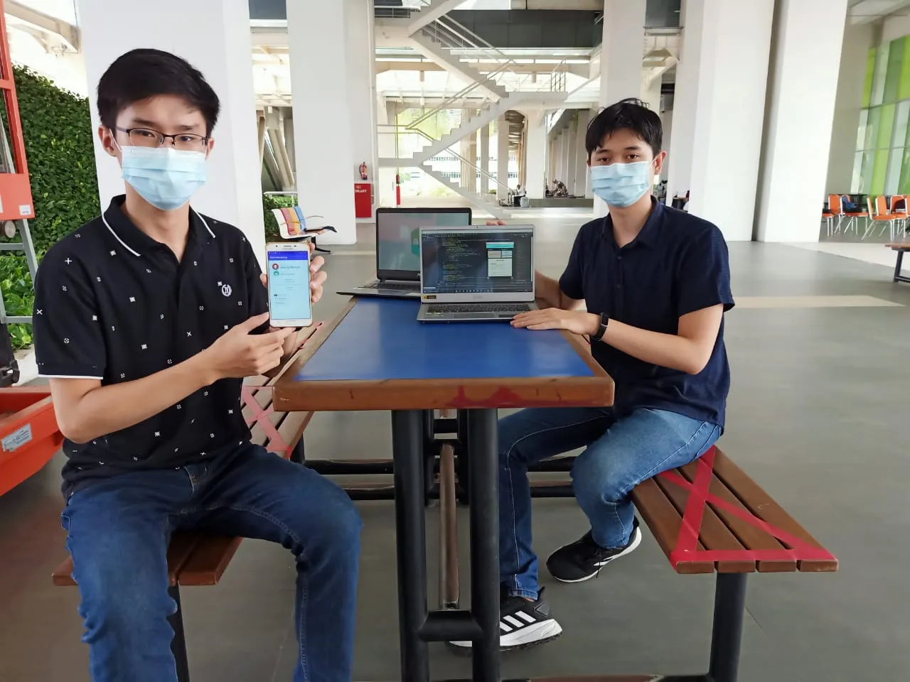 Mahasiswa UK Petra Ciptakan Monitor Game Ramah Anak
