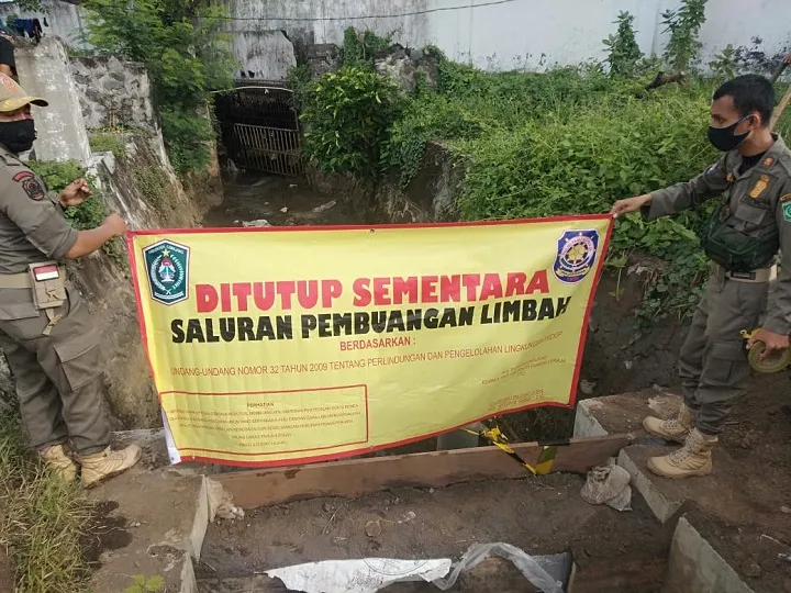 Saluran Air Limbah PT Bumi Subur Ditutup