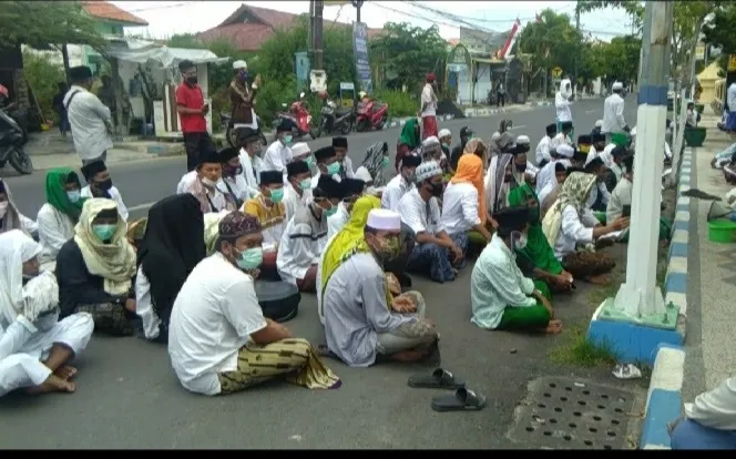 FPI Wilayah Madura Geruduk Polres Sampang