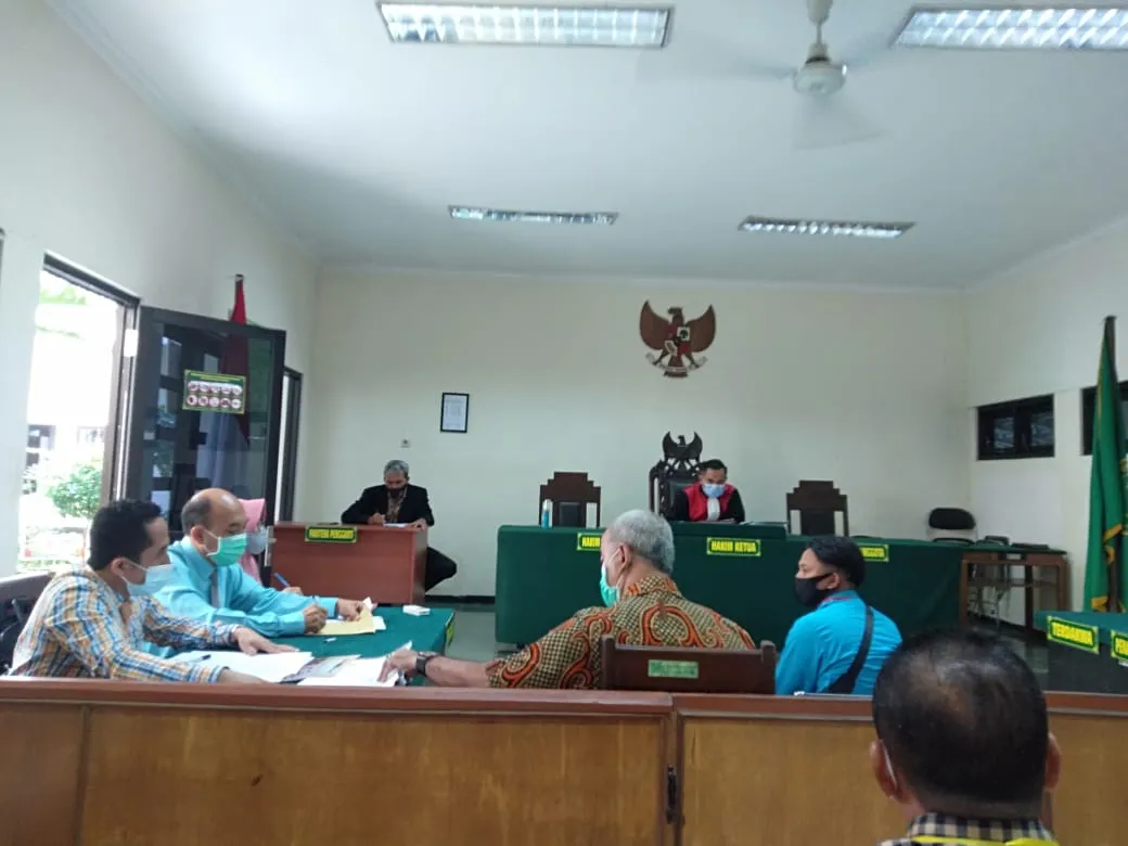 Amari dan Kuasa Hukumnya Hadirkan 3 Saksi dalam Sidang