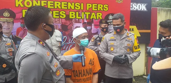 Sekeluarga Disetubuhi Dukun Pijat