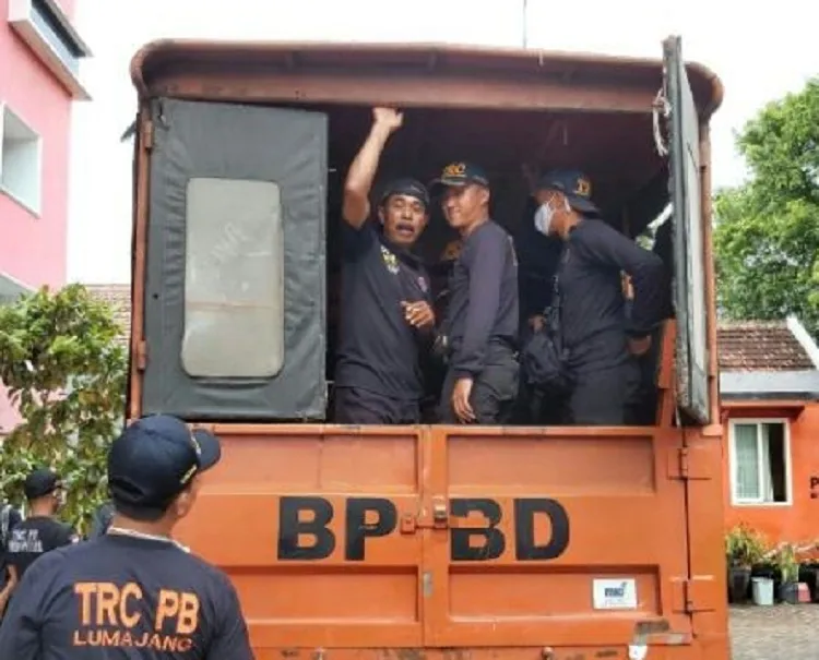 Akses Jalan Ranu Pane Ditutup Akibat Longsor