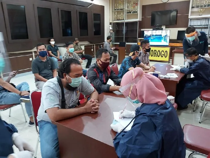 Masuk Ponorogo Wajib Bawa Rapid Test Antigen